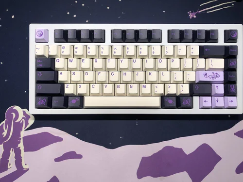 GMK Moon Dust