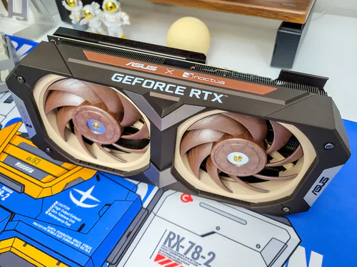 窥视下一代显卡散热系统，ASUS RTX 3080 Noctua 联名显卡装机分享